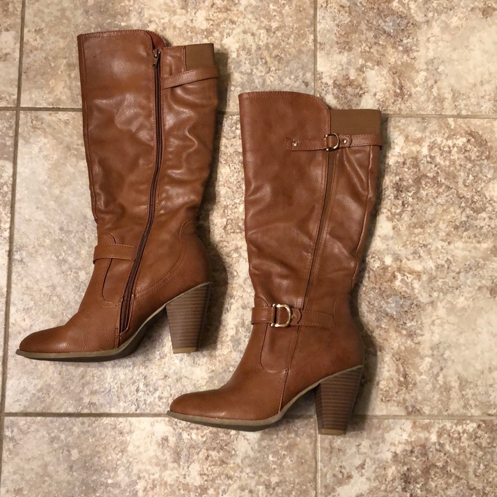 Size 8 boots!!!